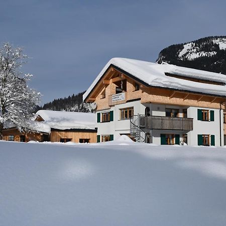 Апартаменты Haus Bergquell Au (Vorarlberg) Экстерьер фото