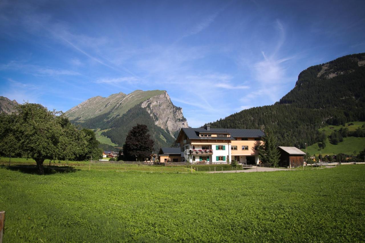 Апартаменты Haus Bergquell Au (Vorarlberg) Экстерьер фото