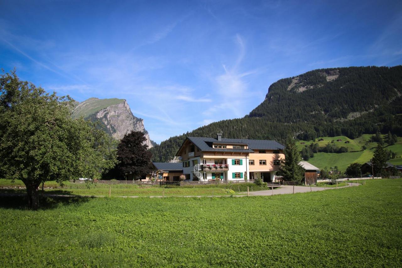 Апартаменты Haus Bergquell Au (Vorarlberg) Экстерьер фото